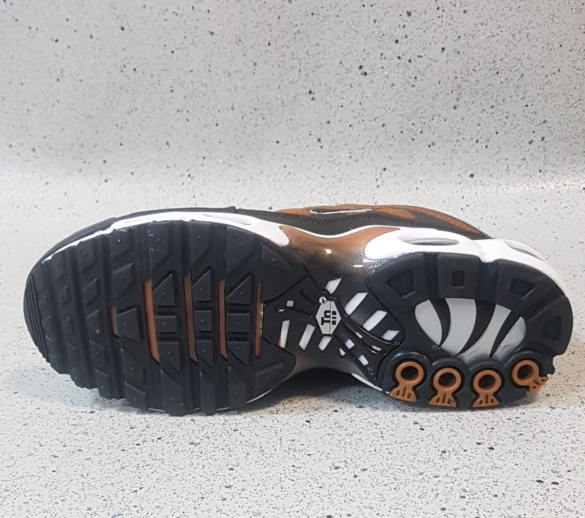 Nike Air Max Plus TN Golden Harvest