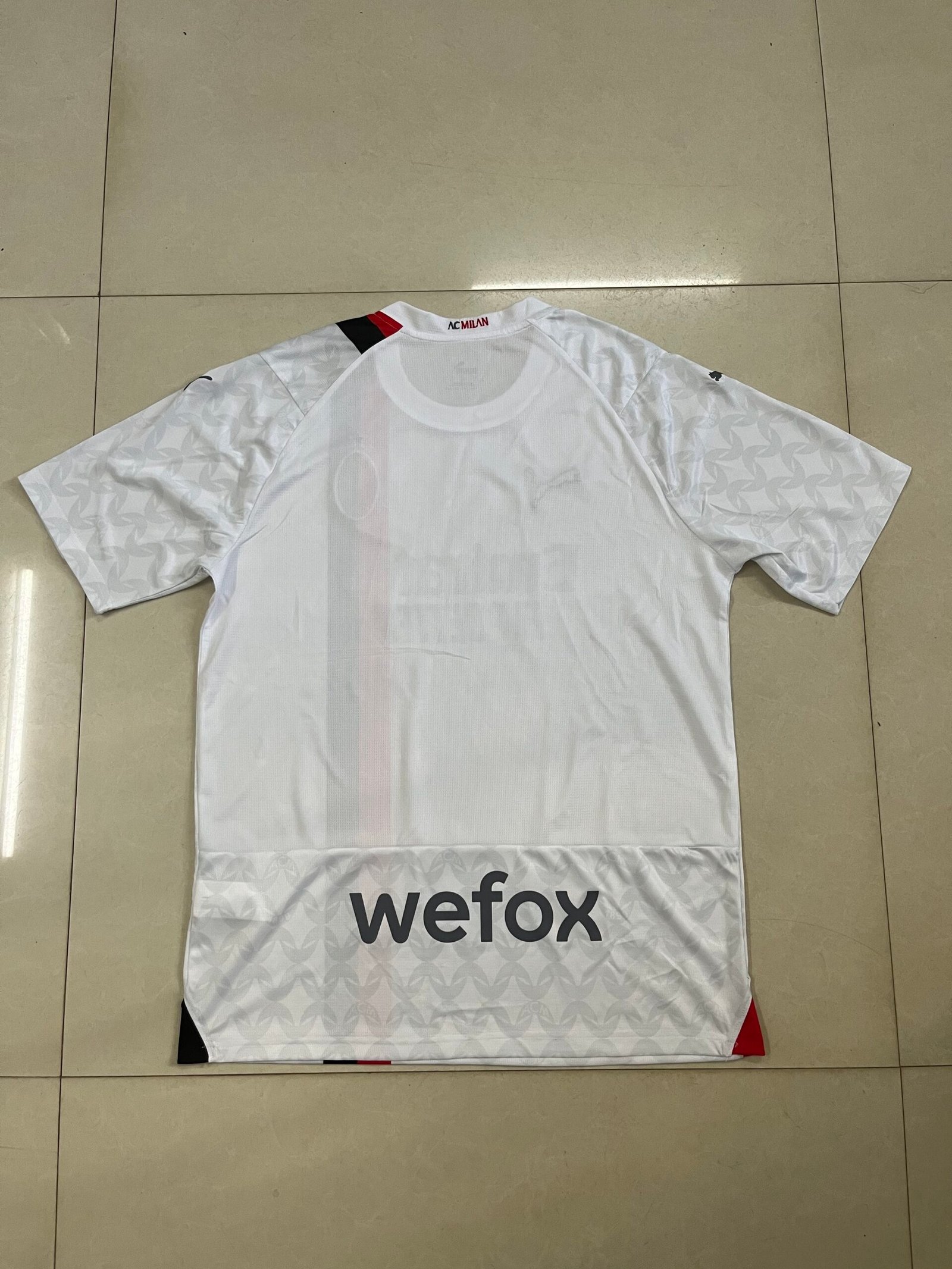 Puma Replica AC Milan Away Jersey White Split Stripe Puma Replica AC Milan Away Jersey White Split Stripe